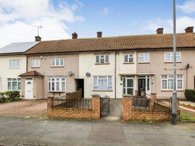 2 Bedrooms for rent in Garron Lane, South Ockendon RM15