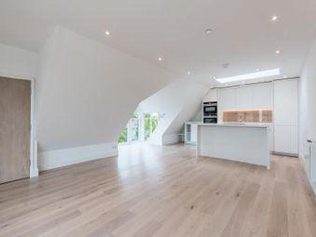 2 Bedrooms for rent in King Georges Walk, 5 High Street, Esher, Surrey KT10