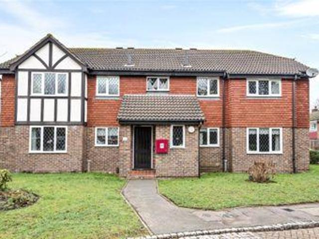 2 Bedrooms for sale in Chartwell Drive, Orpington BR6