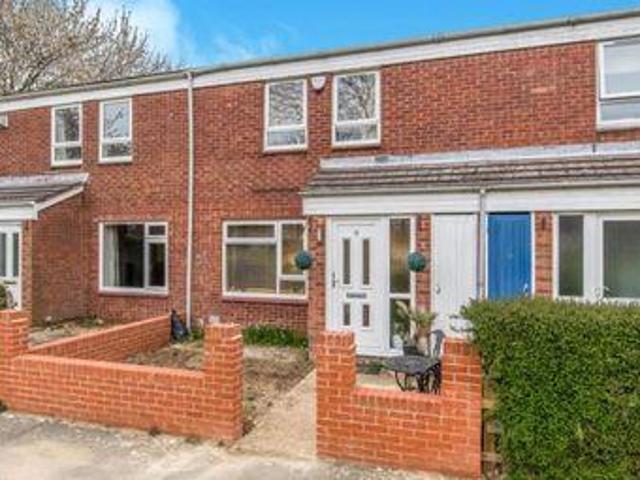 2 Bedrooms for sale in Ealing Close, Chatham, Kent ME5