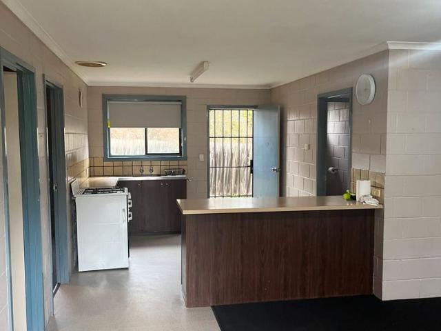 2 Bedrooms, Great location!