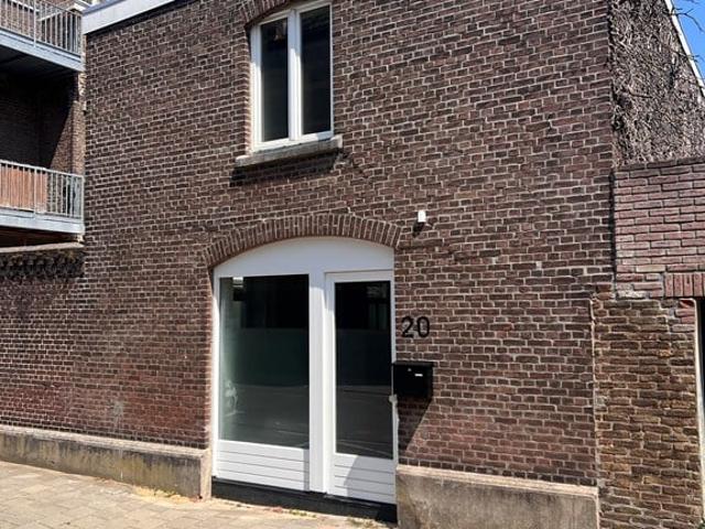 2 bedrooms Huurwoning Surface Area: 106m2