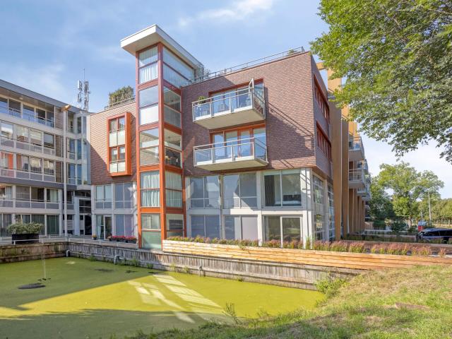 2 bedrooms Huurwoning Surface Area: 98m2