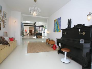 2 bedrooms House Surface Area: 240m2 Furnished Available from: 2026 06 26