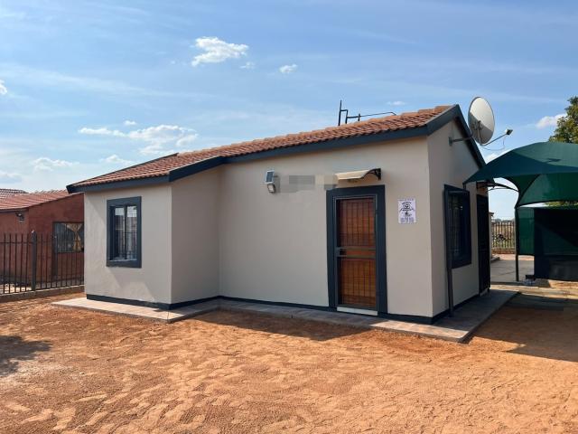 2 bedrooms house to rent in Soshanguve M