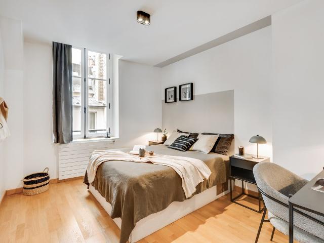 2 bedrooms in Les Halles, Paris Amsterdam Apartments for Rent