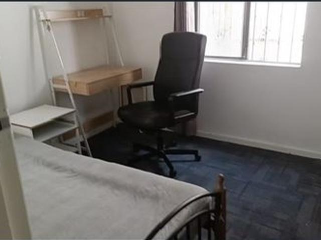 2 Bedrooms in Stanmore for lease!