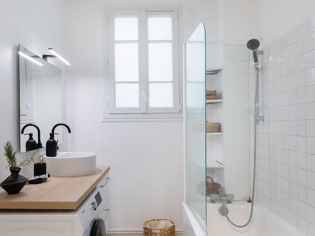 2 bedrooms in Saint Lambert, Paris Amsterdam Apartments for Rent