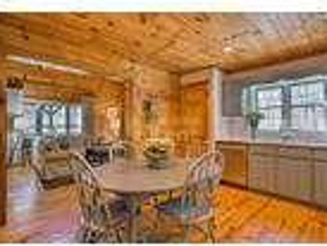 2 bedrooms log cabin in Asheville