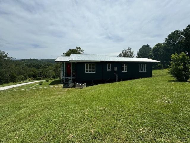 2 bedrooms plus studio