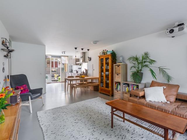 2 bedrooms Surface Area: 87m2 Furnished