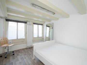 2 bedrooms Surface Area: 90m2