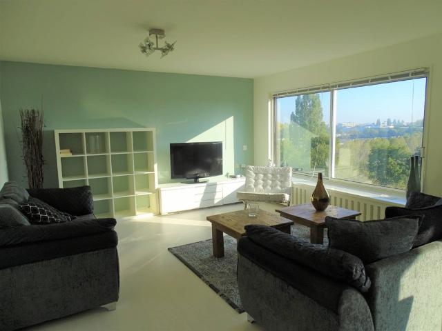 2 bedrooms Surface Area: 95m2 Furnished