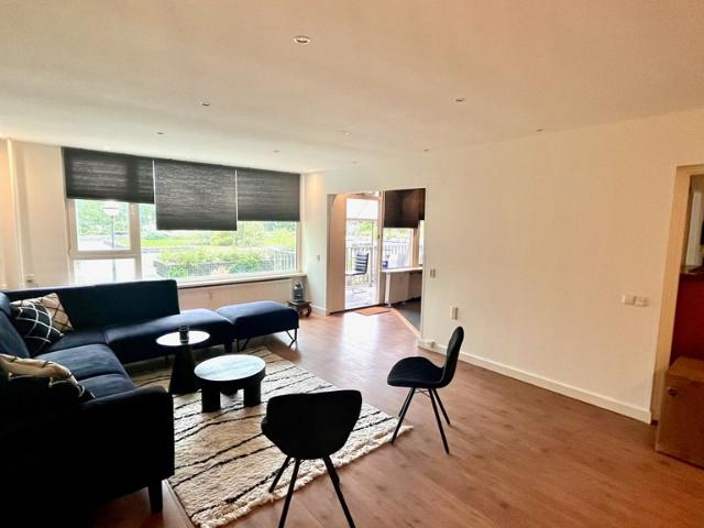 2 bedrooms Surface Area: 101m2 Furnished