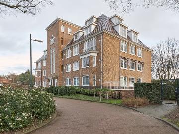 2 bedrooms Surface Area: 161m2