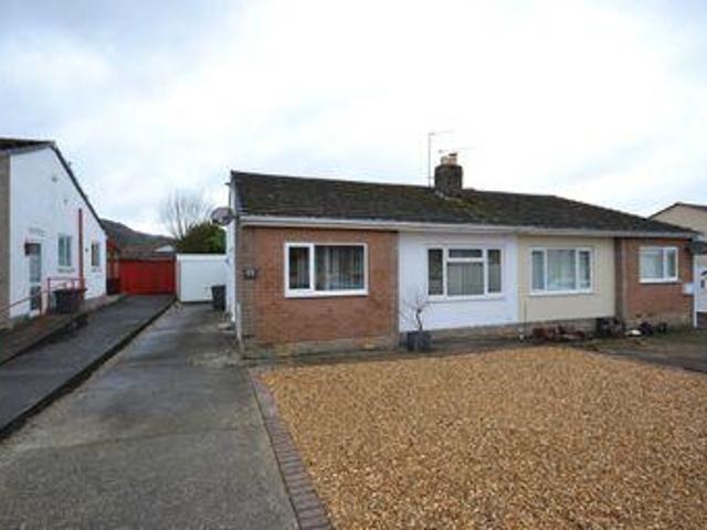 2 Bedrooms Semi detached bungalow for sale in Lon Ffawydd, Abergele LL22