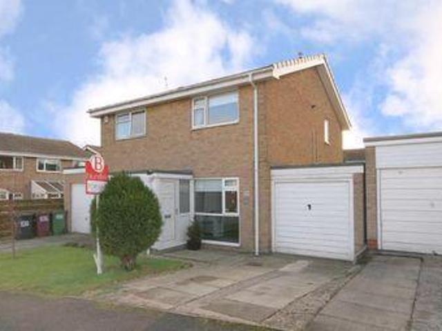 2 Bedrooms Semi detached house for sale in Coniston Road, Dronfield Woodhouse, Dronfield, Derbyshire S18