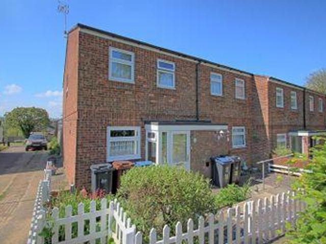 2 Bedrooms Semi detached house for sale in Southall Close, Ware SG12
