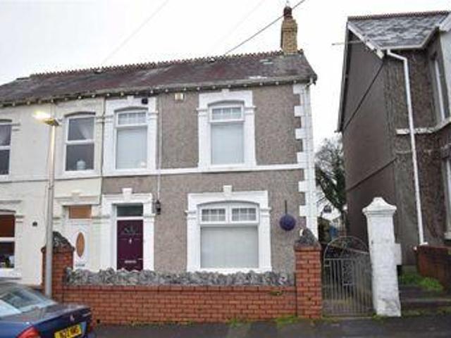 2 Bedrooms Semi detached house for sale in Whitley Road, Loughor, Swansea SA4