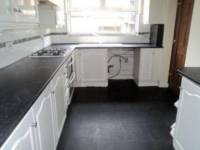 2 Bedrooms Terraced house for rent in Millhill Street, Blackburn BB2
