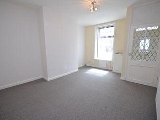 2 Bedrooms Terraced house for rent in Lloyd Street, Darwen BB3