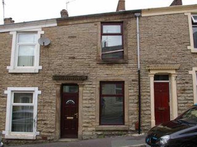 2 Bedrooms Terraced house for rent in Preston Street, Darwen BB3
