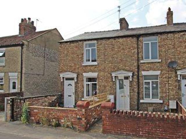 2 Bedrooms Terraced house for rent in Scarborough Road, Norton, Malton YO17