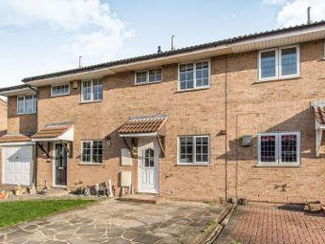 2 Bedrooms Terraced house for sale in Medick Court, Little Thurrock RM17