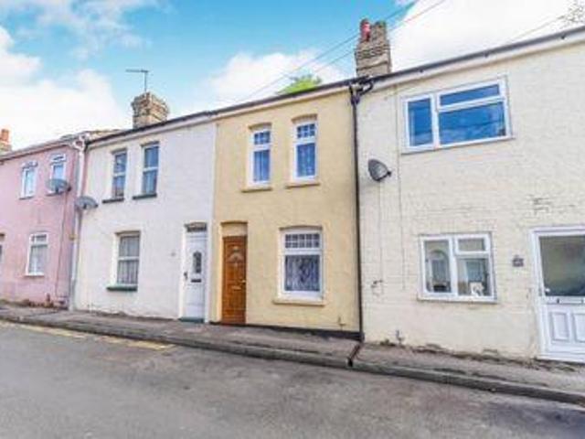 2 Bedrooms Terraced house for sale in Bassett Road, Sittingbourne, Kent ME10