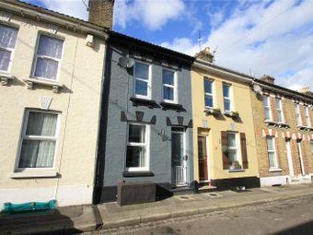 2 Bedrooms Terraced house for sale in Cross Street, Strood, Kent ME2