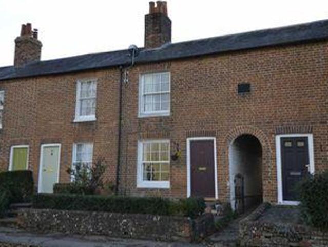 2 Bedrooms Terraced house for sale in Greenham Road, Newbury, Berkshire RG14