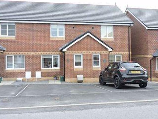 2 Bedrooms Terraced house for sale in Parc Fferws, Ammanford SA18