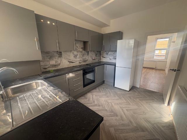 2 bedrooms To Let