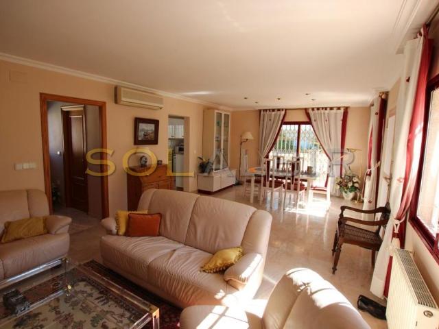2 Bedrooms Villa in Albir Alicante Costa Blanca