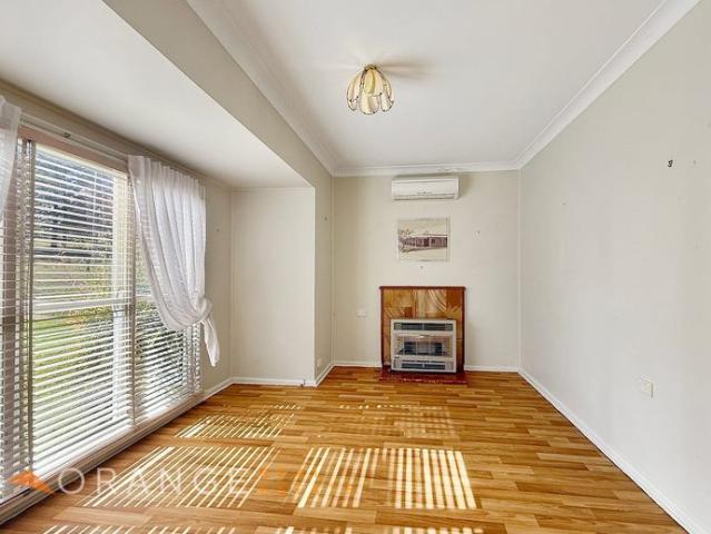 2 BEDROOMS WITH SOLAR AND A BIG SHED