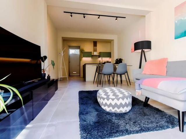2 Bedrooms 1 Bathroom