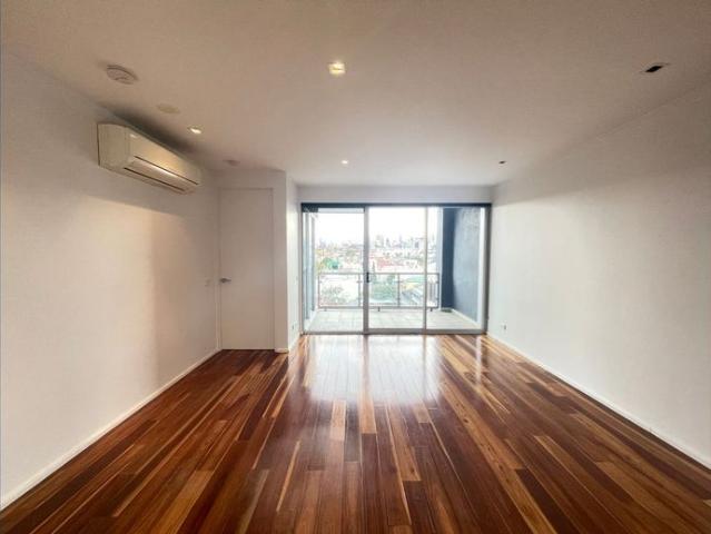 2 Bedrooms 2 Bathroom Apartment at Richmond
