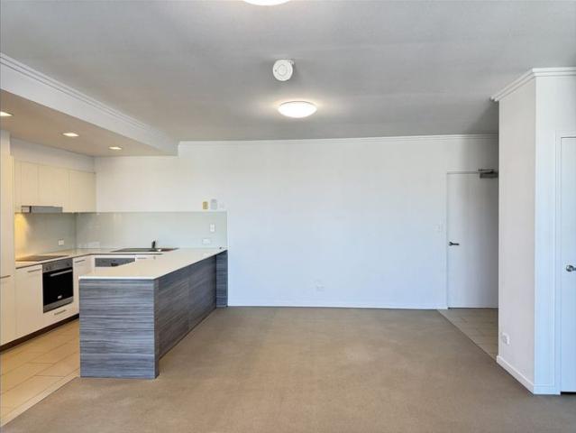 | 2 bedrooms | 2 bathrooms | 2 car parks