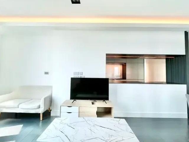 2 Bedrooms 2 Bathrooms