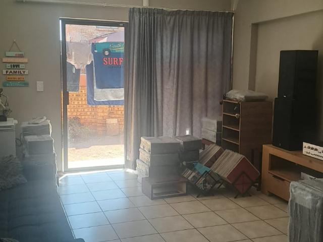 2 Bedrom Apartment to Rent