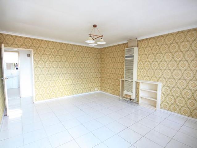 2 BEDRROM UNIT IN DANDENONG