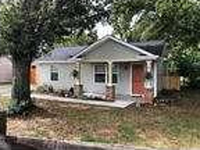 2 Beds 1.5 Baths