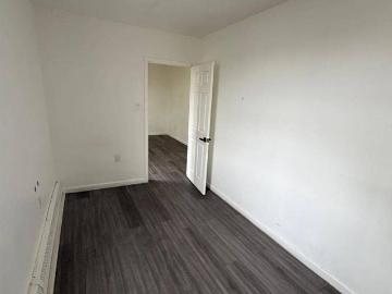 2 Beds 1 Bath Apartment for Rent