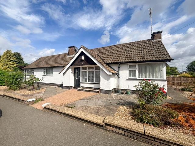 2 beds bungalow for rent