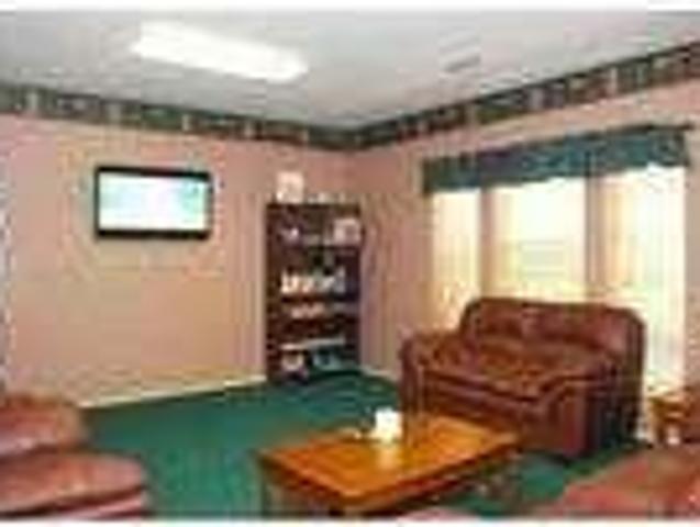 2 Beds Olympic Heights