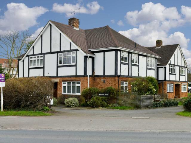 2 Beds Maisonette