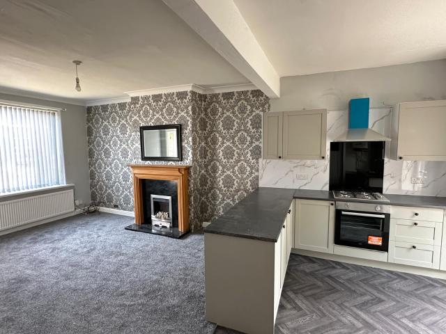 2 beds Semi Detached £995 pcm To Let Denehurst Road, Spotland, Rochdale