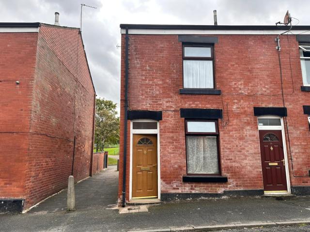 2 beds Terraced £925 pcm To Let Oswald Street, Hamer, Rochdale