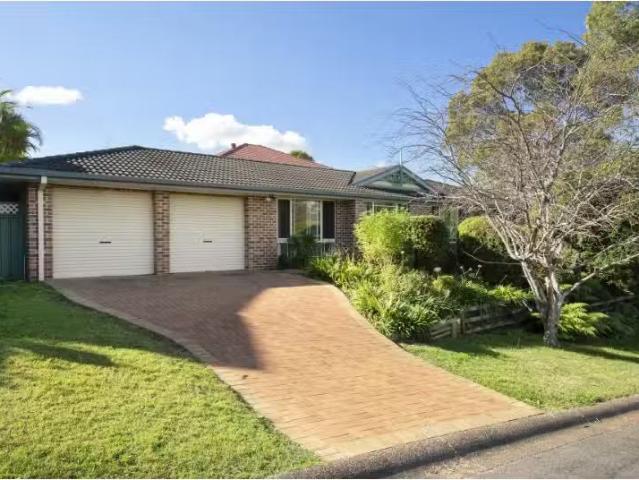 2 Beech Close, Garden Suburb House for rent Listed by Natasha.