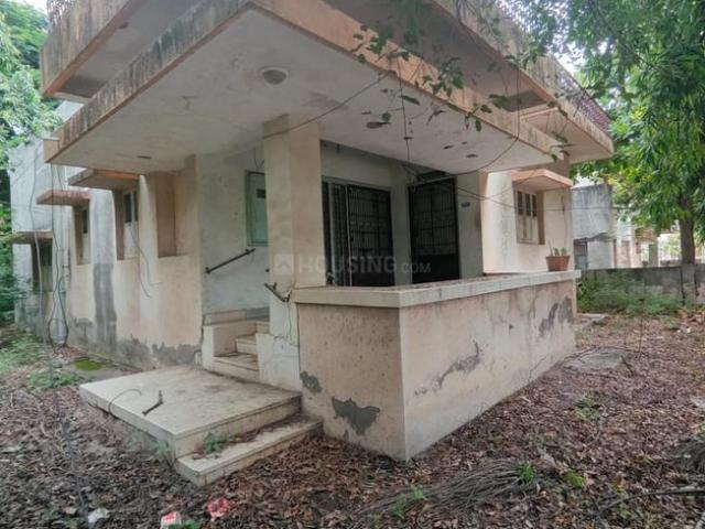 2 BHK Villa in Vastrapur for resale Ahmedabad. The reference number is 21050404